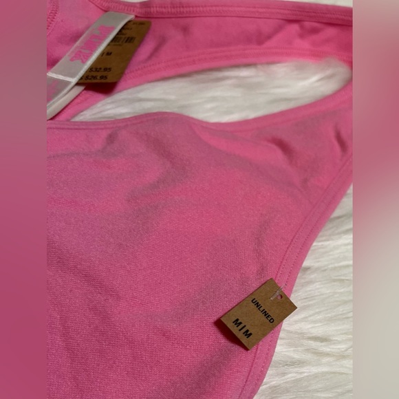 PINK Victoria's Secret Seamless Plunge Bralette - Picture 7 of 7